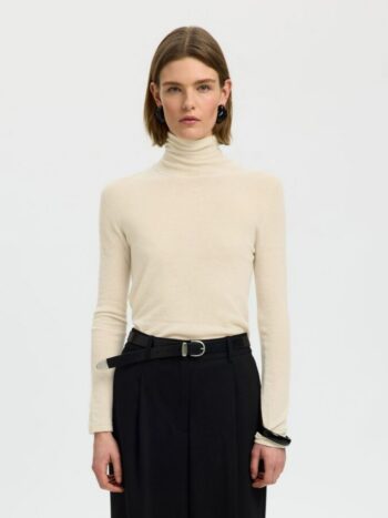 Rollneck wool